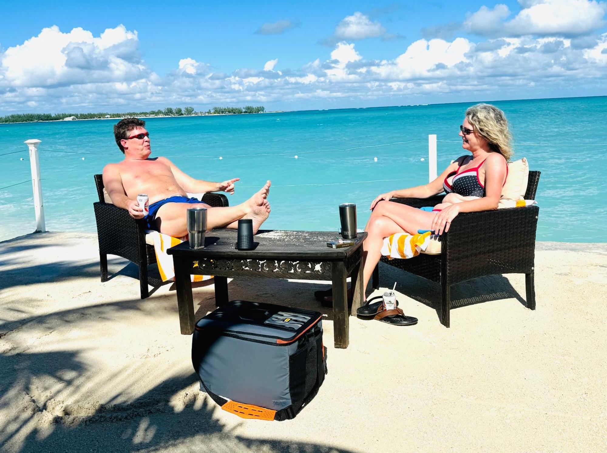 Studio, 100 Feet From The Beach Nassau Exterior foto